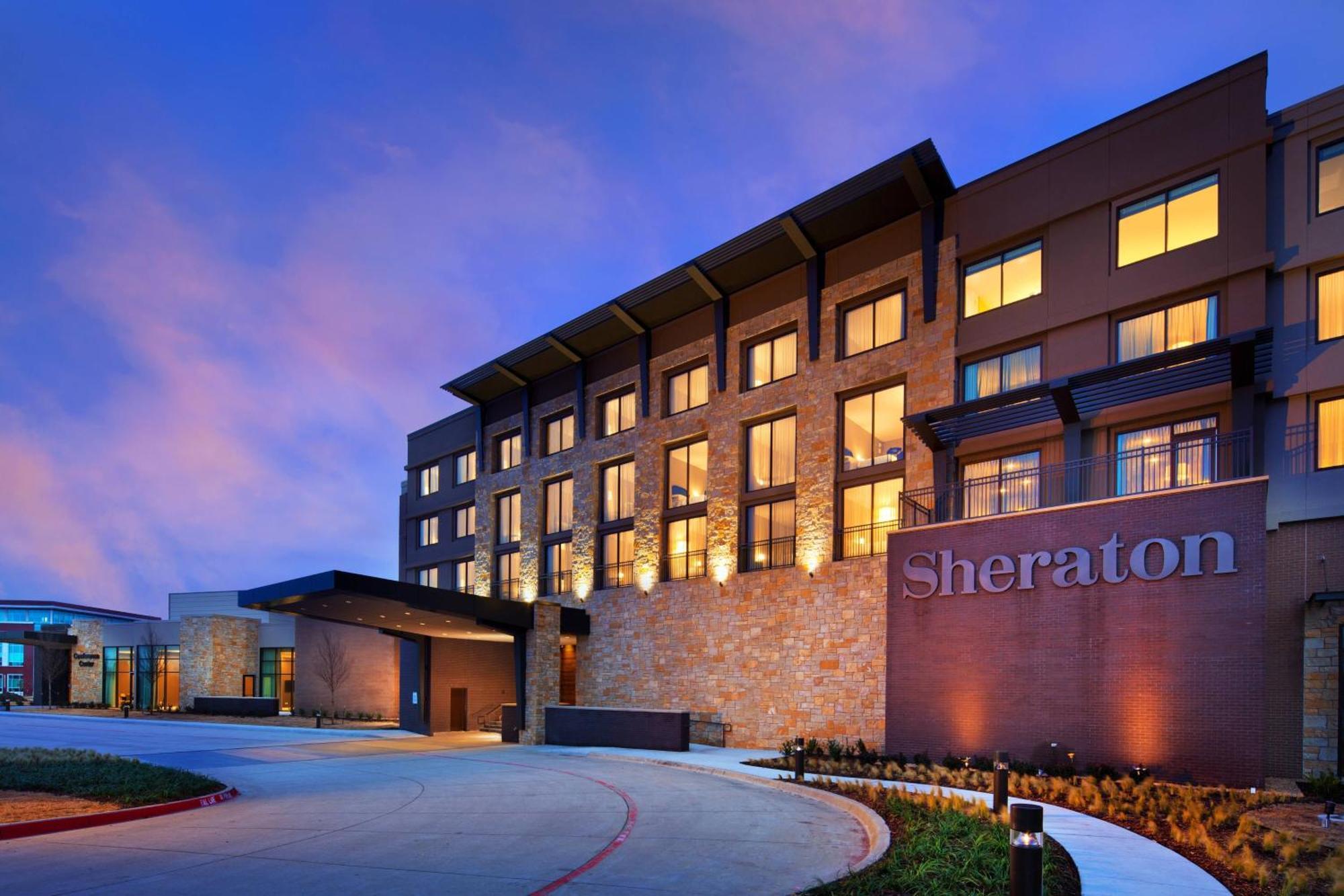 Sheraton Мак-Кінні Екстер'єр фото